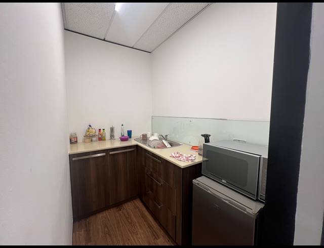 121M² OFFICE TO LET IN ILLOVO
